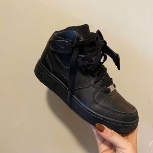 Air Force 1 Mid